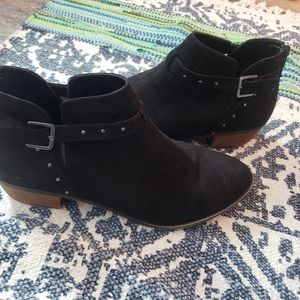 Ankle boots